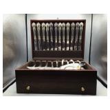 SISTERS IN CHARGE ONLINE AUCTION COMMACK, NY QUALITY THROUGHOUT