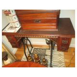 Vintage Sewing Machine 