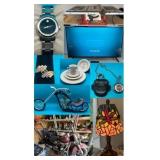 SISTERS IN CHARGE ONLINE AUCTION, HICKSVILLE NY, HARLEY DAVIDSON MOTORCYCLE AND COLLECTIBLES