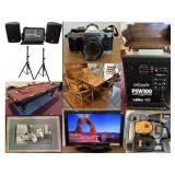SISTERS IN CHARGE ONLINE AUCTION- MILLER PLACE, NY- ELECTRONICS, VINYL, TOOLS & MORE!