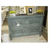 British Traditions dresser