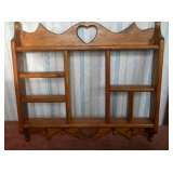Knickknack shelf