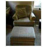 La-Z-Boy Chair & ottoman