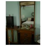 Triple Dresser w/mirror