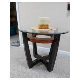 End table w/glass top