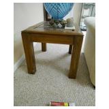 End table w/glass insert