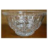 CRYSTAL SERVING BOWL