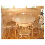 maple table & 4 chairs