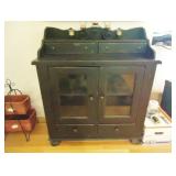 Stylish cupboard/sideboard