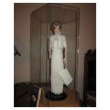 LIVONIA SALE WITH COLLECTIBLES GALORE FROM BARBIE TO BEANIE TO TRAINS AND MORE !