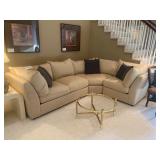 Custom made sectional an excellent like new condition absolutely no flaws