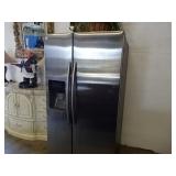 Refridgerator