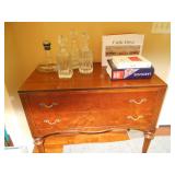 **APRIL'S ESTATE SALES** IS IN PORT MURRAY, NJ FOR A 2 DAY SALE - MAITLAND SMITH DINING SET