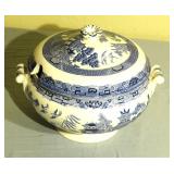 Willow Wedgewood soup tourine