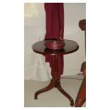    Bombay Pedestal Table