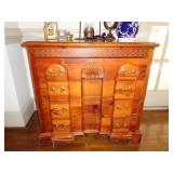 Sm. Broyhill 4-Drawer Chest