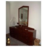Henredon MCM 11 Drawer Dresser w/Mirror