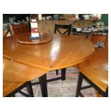 Drop Leaves convert to Round Table 