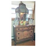 Vintage Dresser w/Mirror