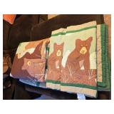 Lg. selection of Quilts/Blankets/Pillows