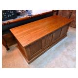 Vtg Oak Blanket Chest