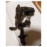 ANTIQUE APPLE PEELER