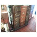 BROYHILL CHEST