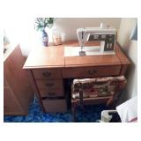 SINGER SEWING MACHINE