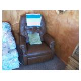 LEATHER LAZYBOY RECLINER