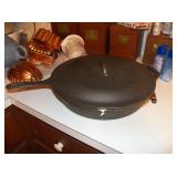 LARGE CAST IRON SKILLET