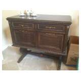 ANTIQUE TURNTABLE CABINET