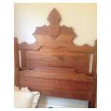 ANTIQUE FULL SIZE BED
