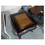 Square Accent Table. Metal Frame, Measures: 28" x 24" x 25" T
