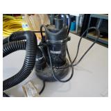 Everbilt Pump w/ Hose. (Working Condition)