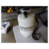 NO PUMPING PRO PLUS 2 Gallon Sprayer Model #2602 (In Working Condition)