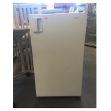 Sanyo Mini Refrigerator
