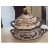 Imari small tureen
