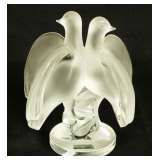 Lalique glass dove sculpture