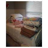 DAYBED, TWIN BED, BLANKETS, LINENS