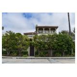 High-End La Jolla Village Moving Sale 