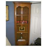 House - Corner shelving