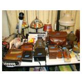 tons of vintage cameras 