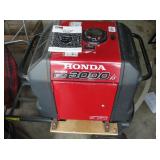 LIKE NEW Honda Generator. 