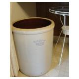 Robinson-Ransbottom HUGE crock