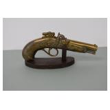 Lythcoop - Vintage & Collectible Table Lighters Online Auction *Everything Starts at $1*