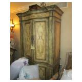 Fountain Valley House liquidations sale