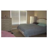 Broyhill Girls set