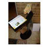 ONLY ONE DAY IN OLNEY - COLLECTIBLES FURNITURE HOUSHOLD JEWELRY +++