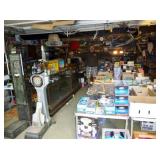 ESTATE OF LIFELONG TOY COLLECTOR Sykesville MD 4/25 9am Thousands of toys & Unique Antiques  +++