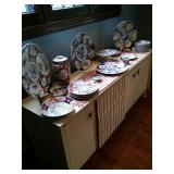 28 pieces of Asian design pottery